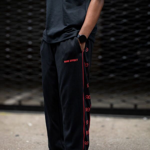 Wide Fitted Track Pant